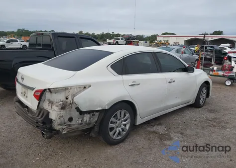 2016 Nissan Altima 2.5 из США, поврежденный, VIN 1N4AL3AP4GC224590